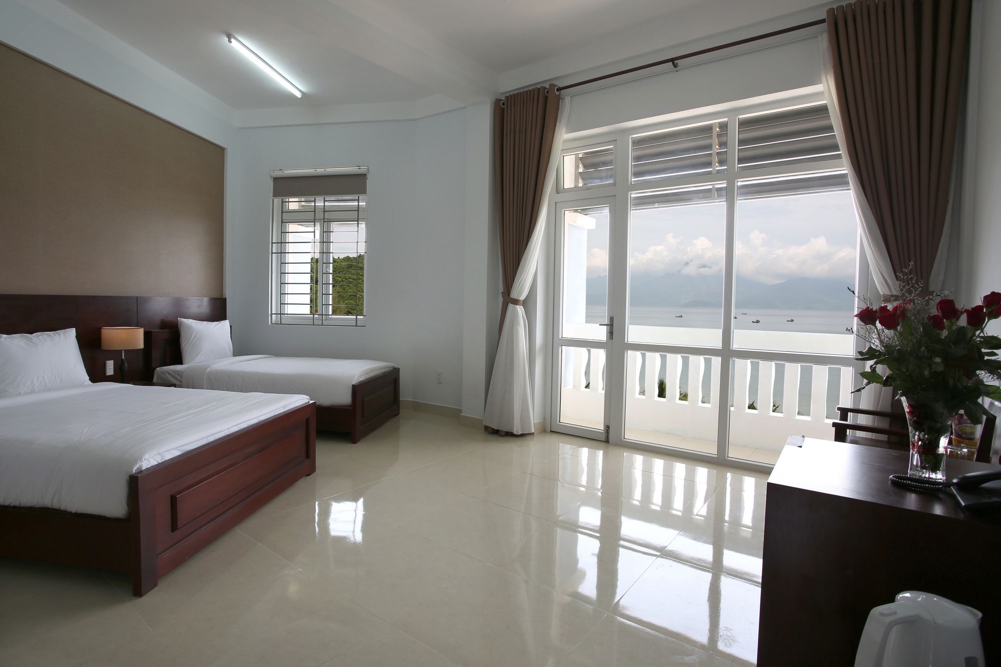 Navy Hotel Danang Bagian luar foto